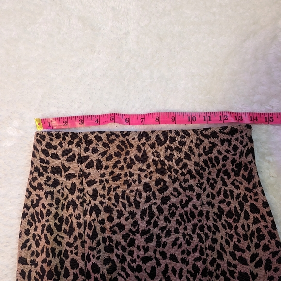 Leopard Print Midi Skirt - Picture 6 of 6